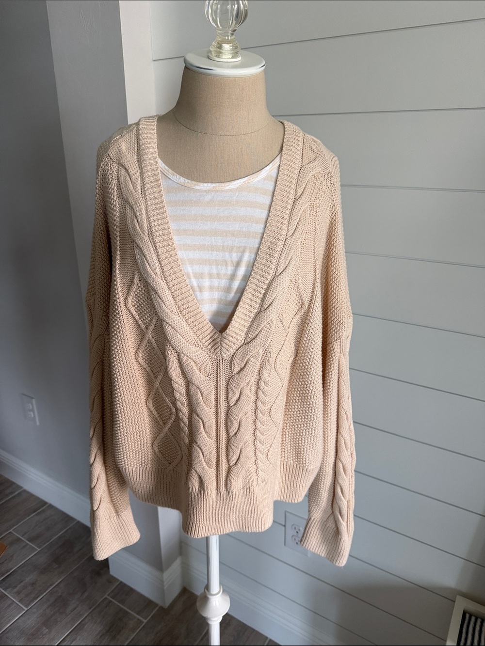 CAbi Cropped Cable Knit V-Neck Sweater in Light Beige